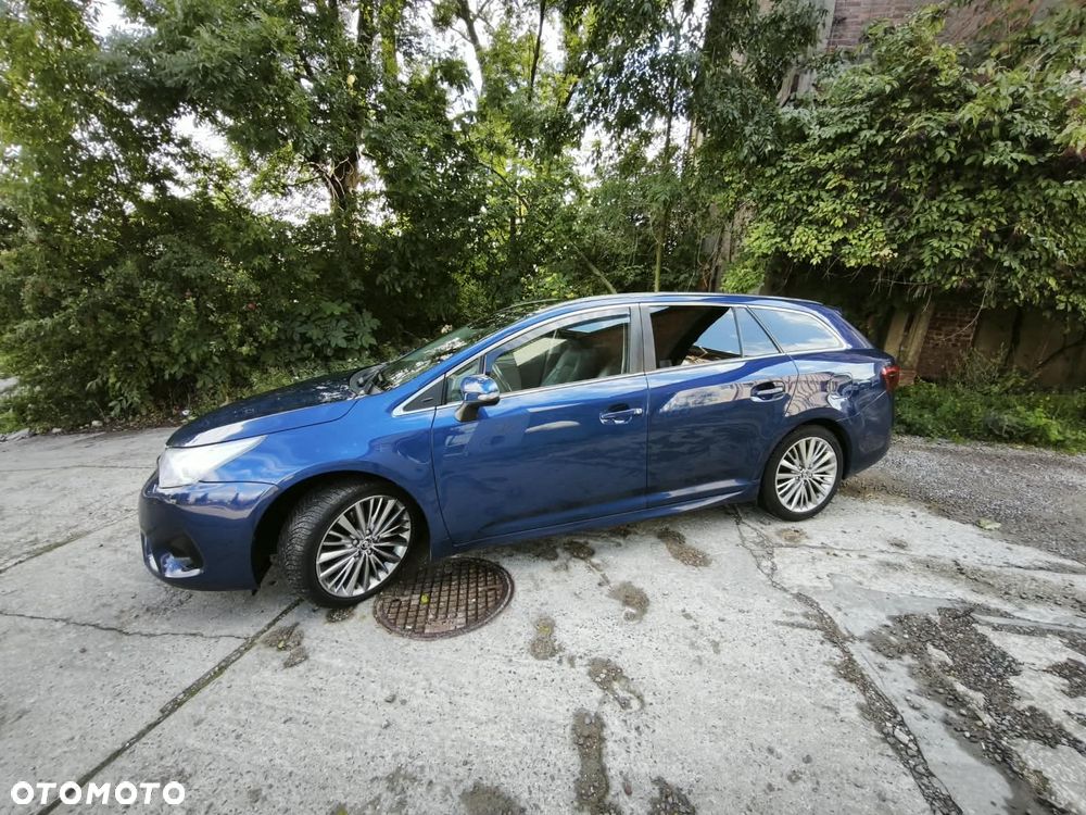 Toyota Avensis 2.0 D-4D Prestige - 6