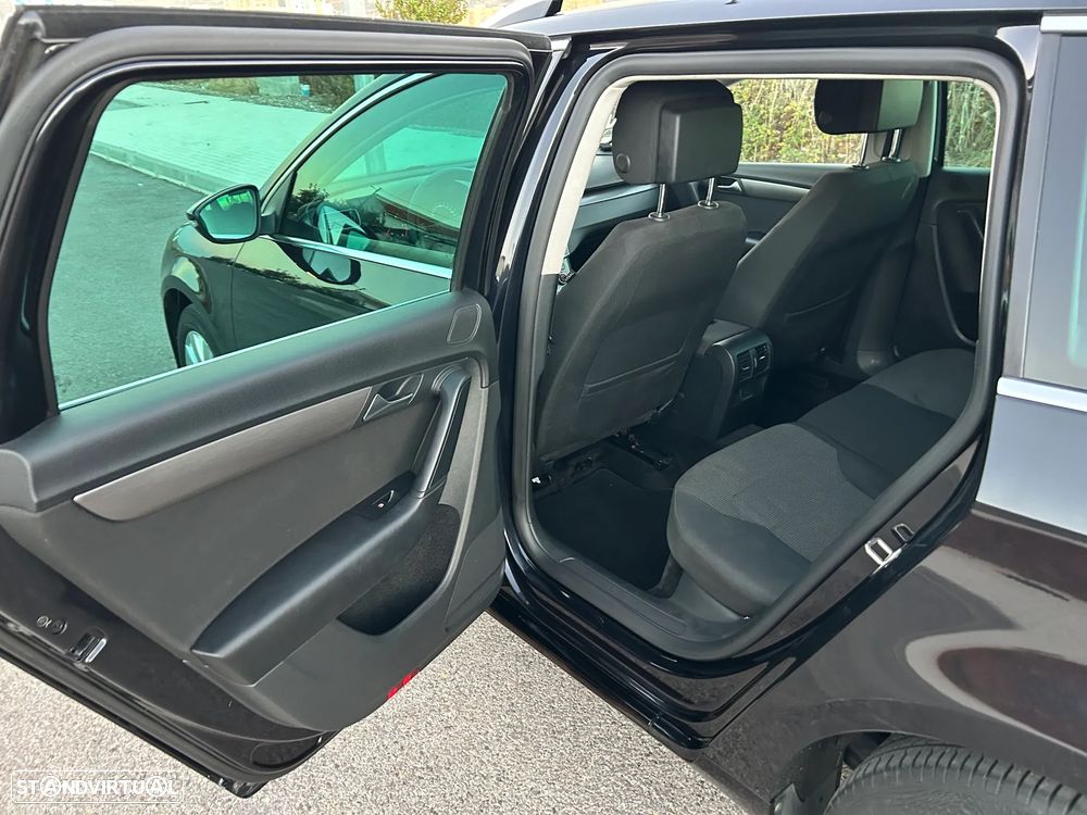 VW Passat Variant 1.6 TDI Confortline - 11