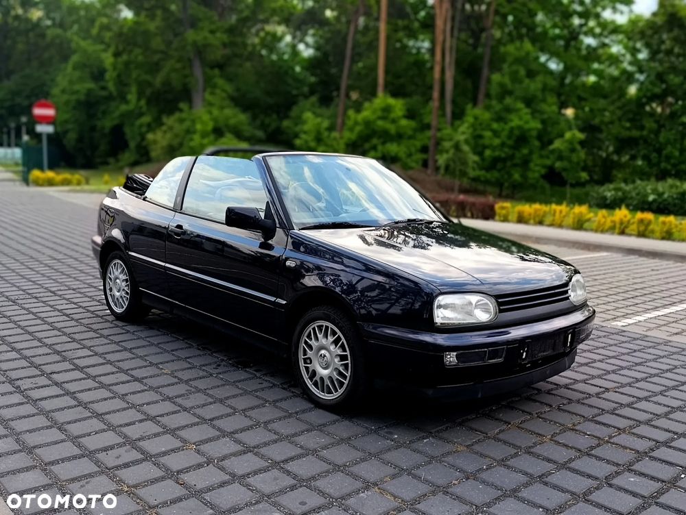 Volkswagen Golf - 10