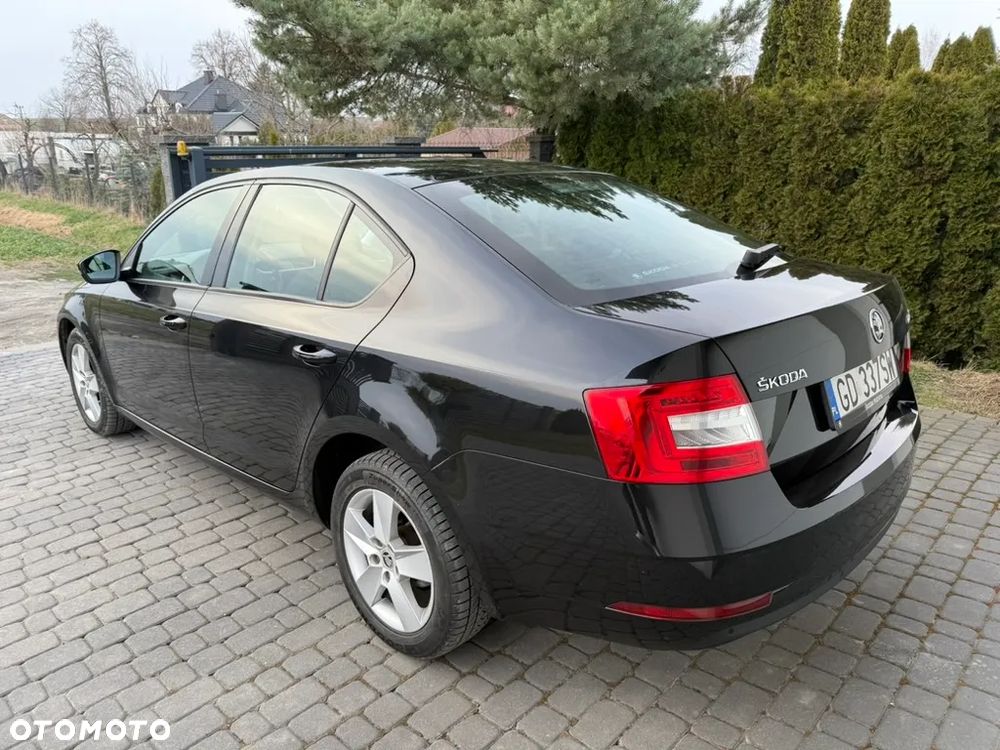 Skoda Octavia 1.6 TDI Ambition DSG - 3