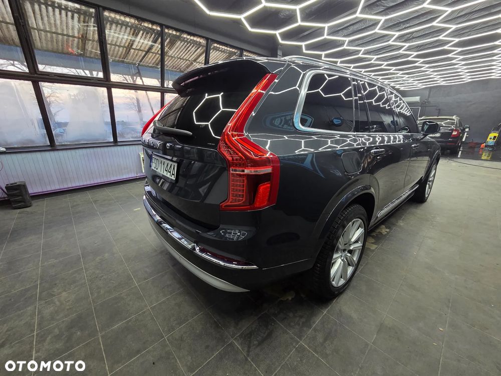 Volvo XC 90 - 5