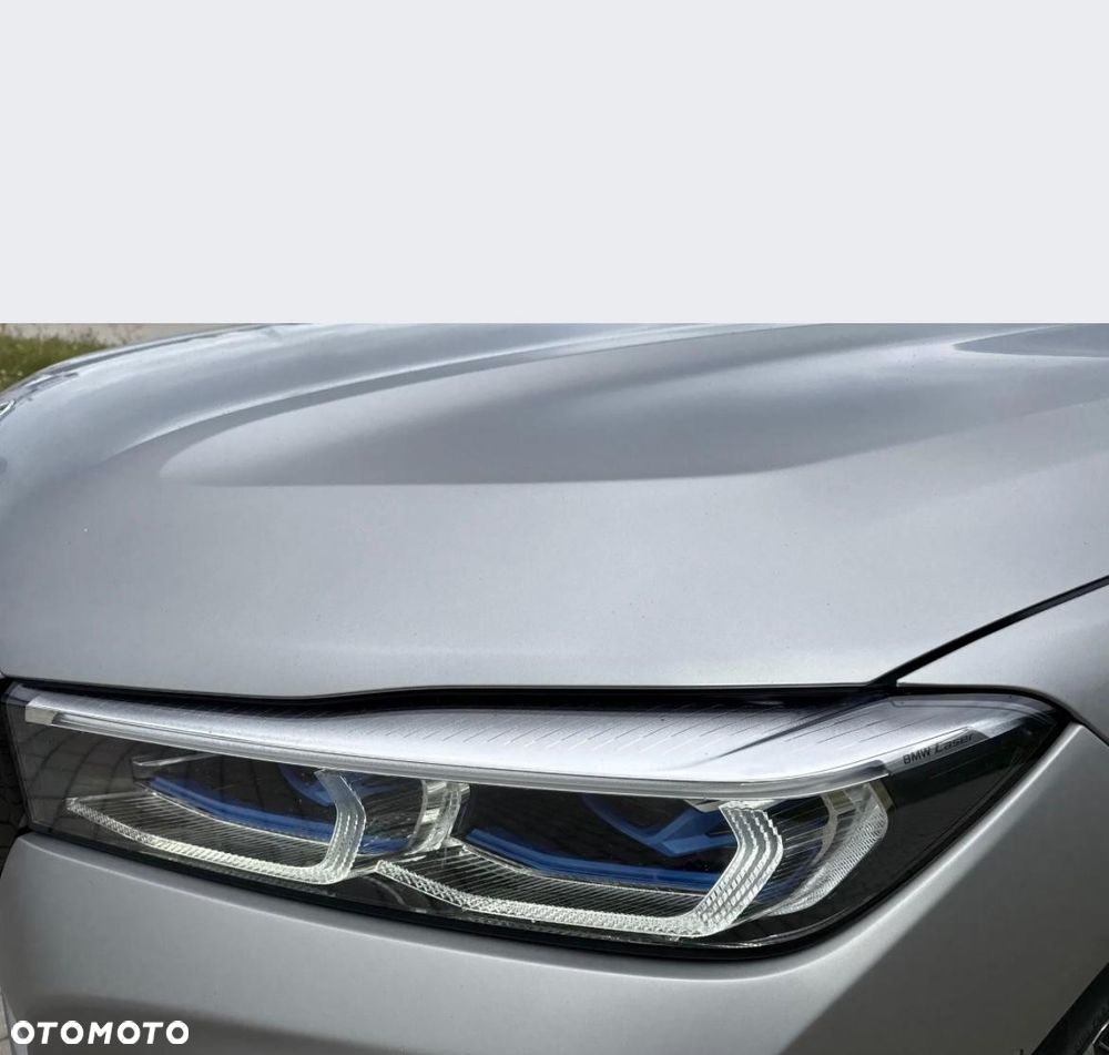 BMW Seria 7 750i xDrive sport - 8