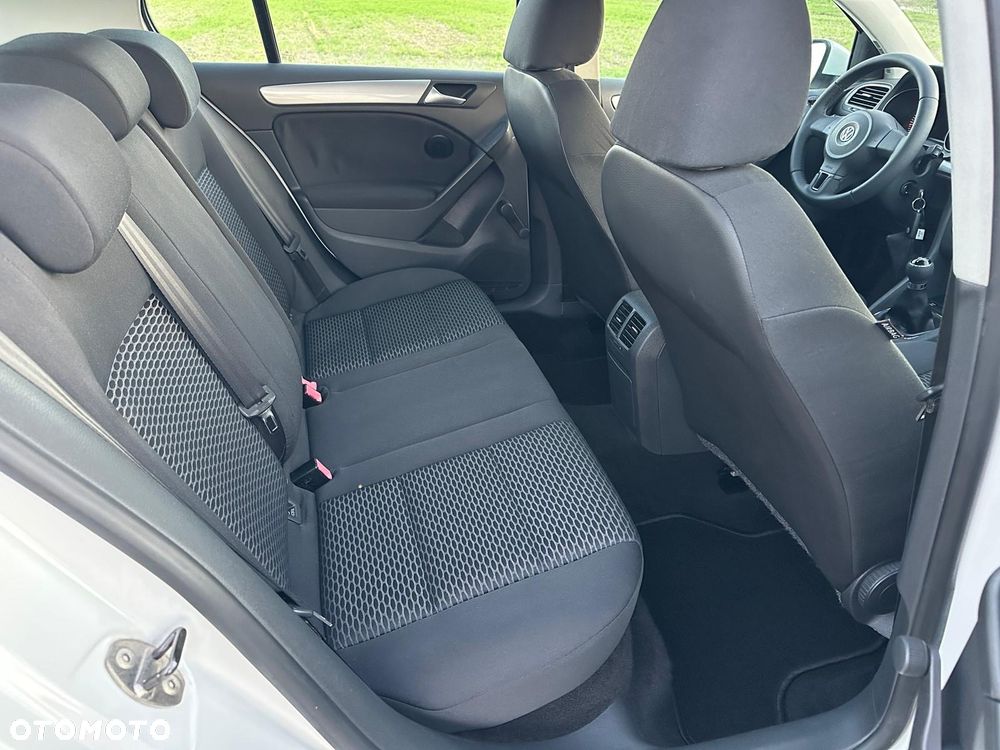 Volkswagen Golf - 14
