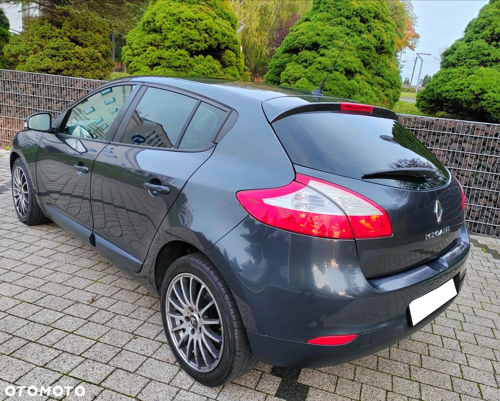 Renault Megane 2011 photo 5
