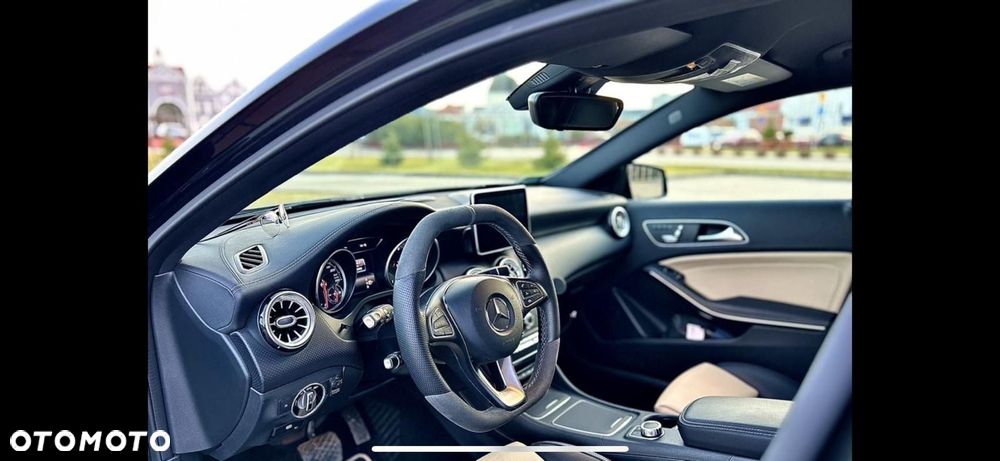 Mercedes-Benz Klasa A 220 4Matic 7G-DCT Urban - 9