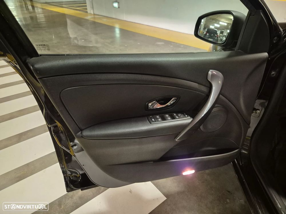 Renault Mégane Sport Tourer ENERGY dCi 110 LIMITED - 20