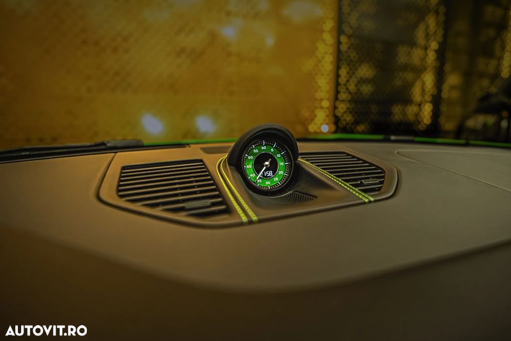 PORSCHE 911 2024 — imagine 32