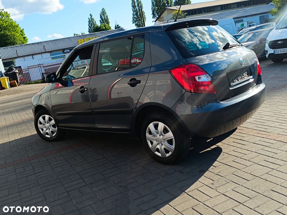 Skoda Fabia 1.2 HTP Ambition - 4