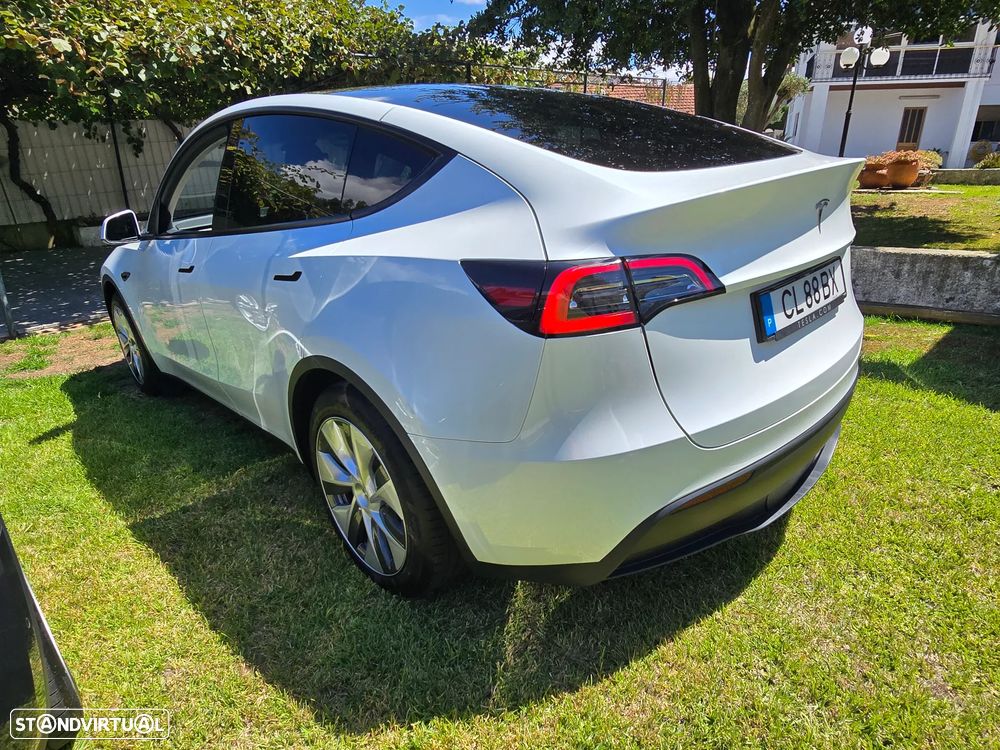Tesla Model Y Standard - 4