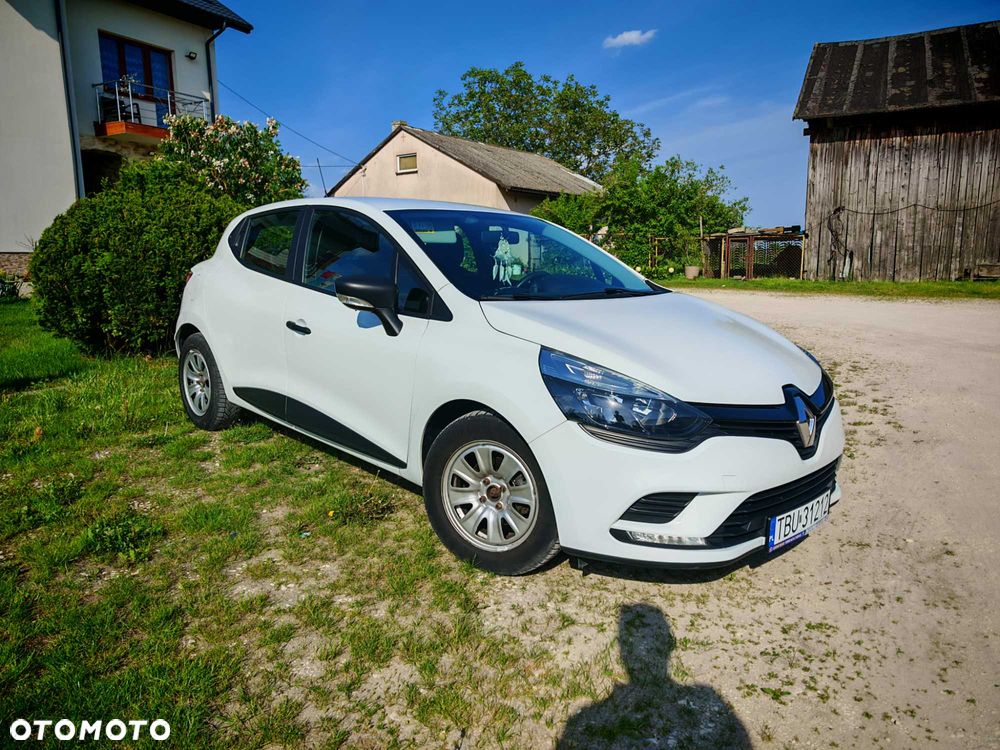 Renault Clio - 1