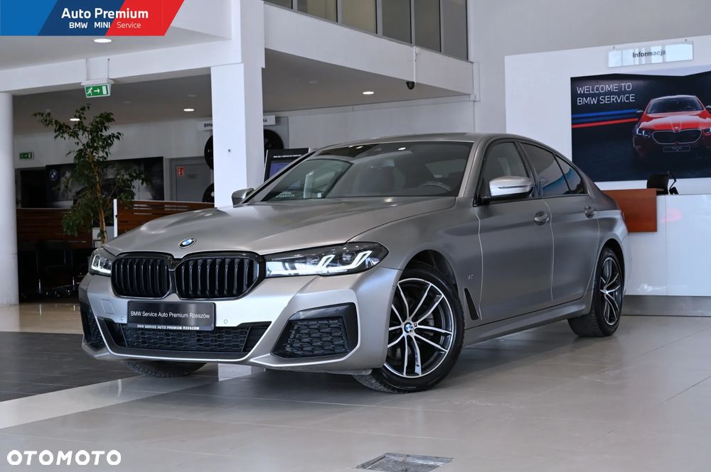 BMW Seria 5 520d xDrive - 4