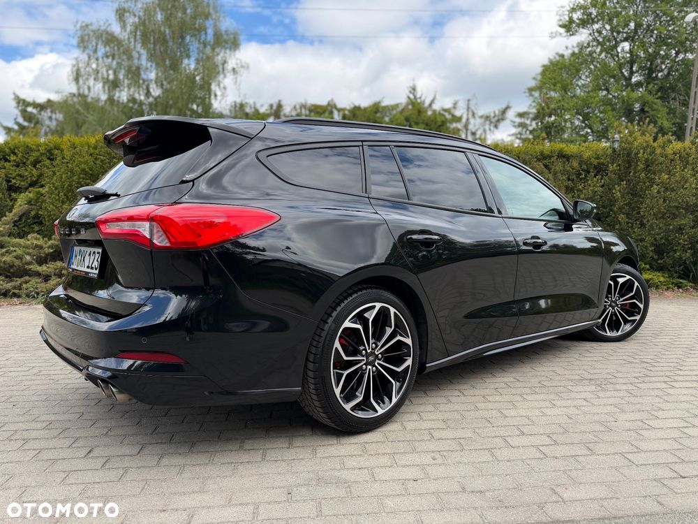 Ford Focus 1.5 EcoBlue Start-Stopp-System ST-LINE - 4