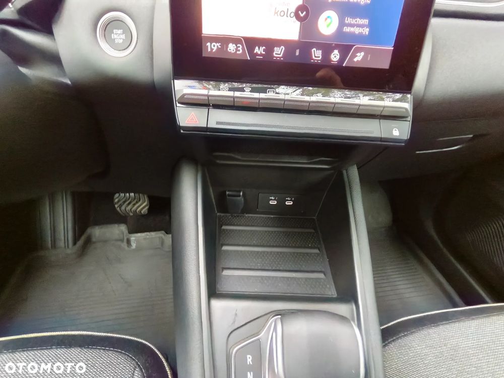 Renault Captur 1.3 TCe mHEV Techno EDC - 26