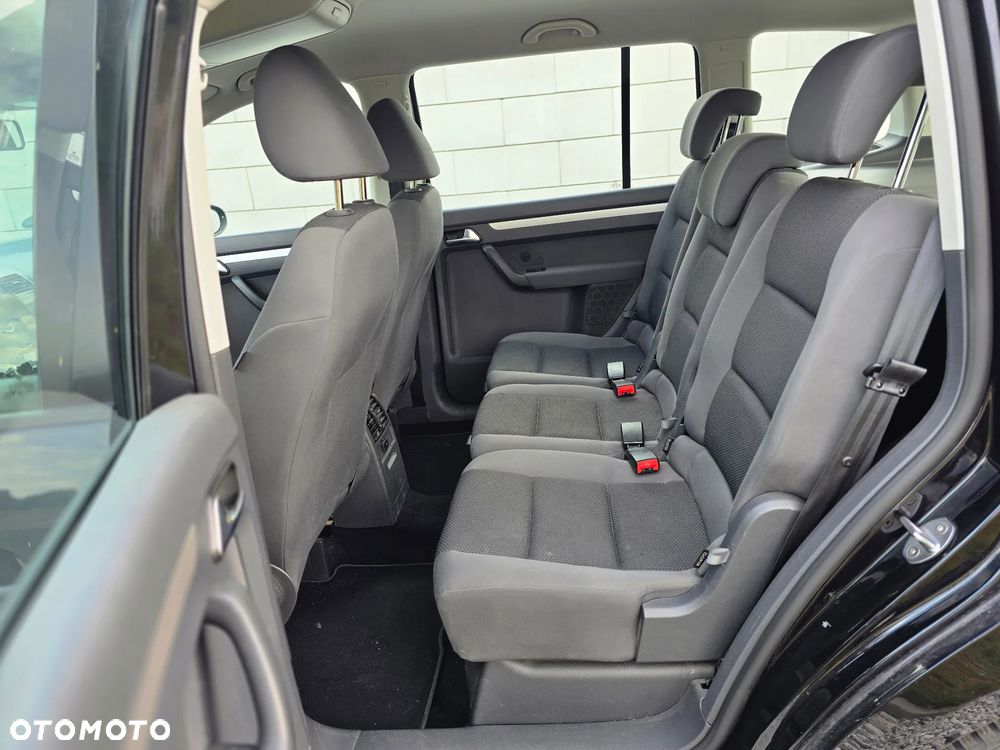 Volkswagen Touran 1.2 TSI Trendline - 9