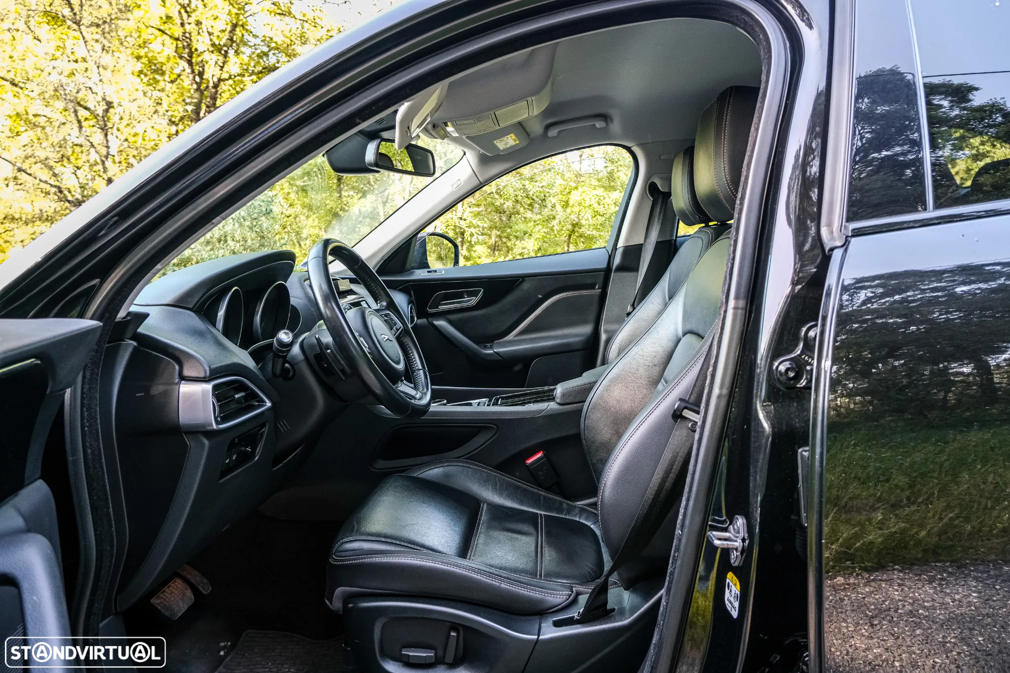 Jaguar F-Pace 2.0 i4D Prestige AWD Aut. - 9