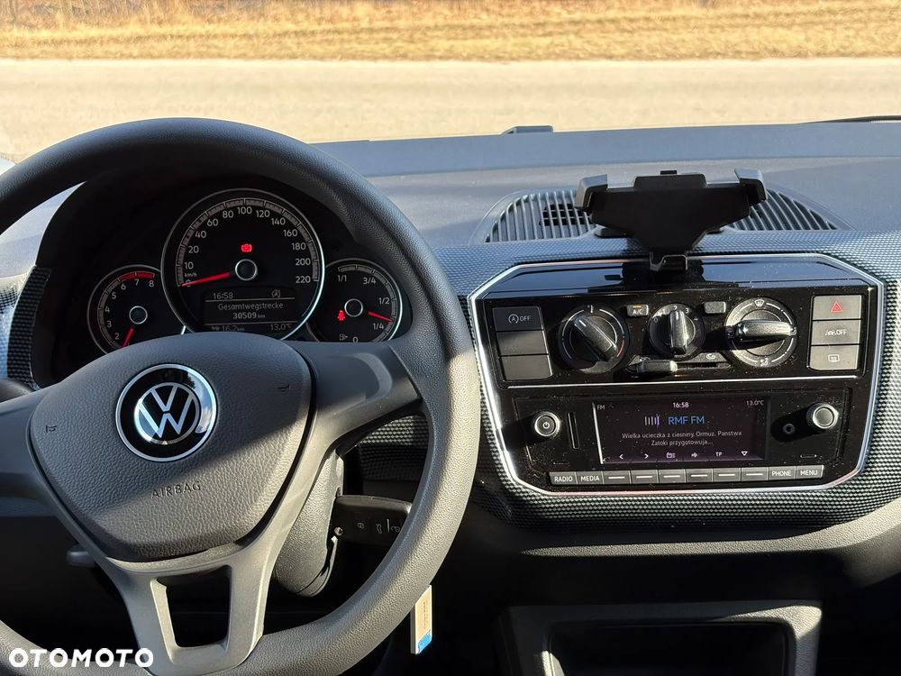 Volkswagen up! 1.0 move - 17