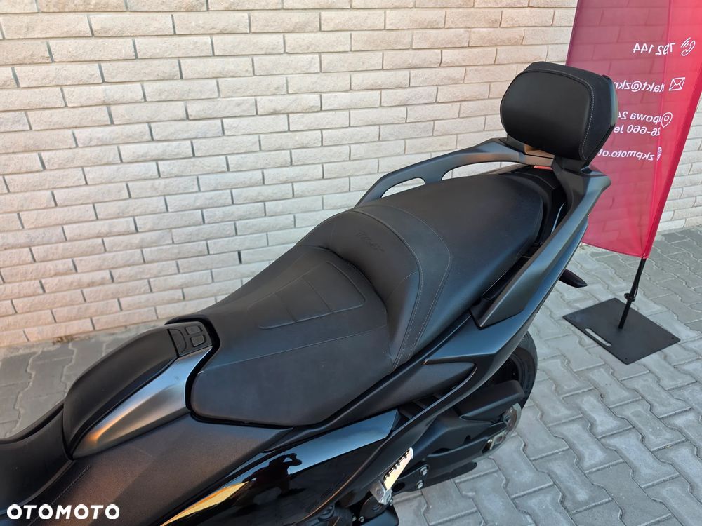 Yamaha Tmax - 5