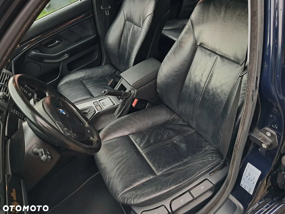 BMW Seria 5 - 11