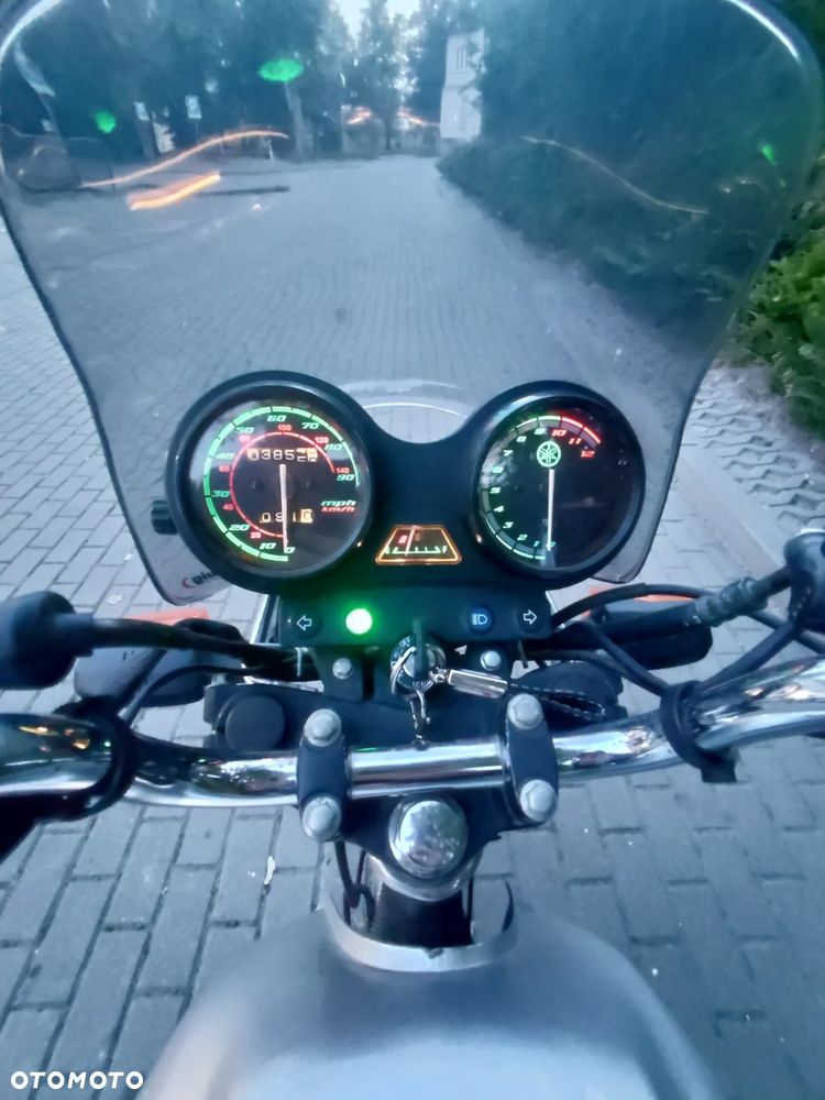Yamaha YBR - 9