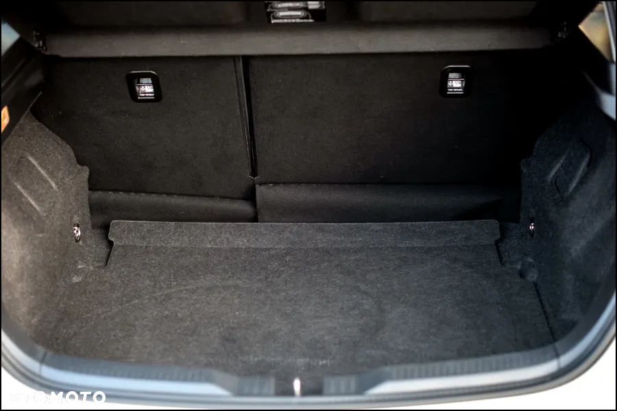 Toyota Auris - 34