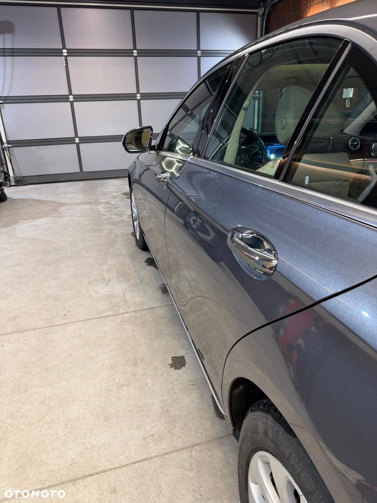 Mercedes-Benz Klasa E - 21