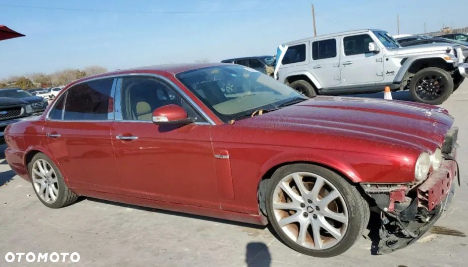 Jaguar XJ XJ8 4.2 LWB - 38