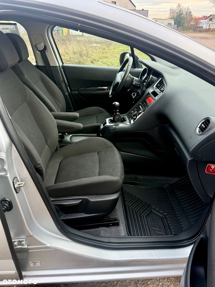 Peugeot 5008 1.6 HDi Family 7os - 19