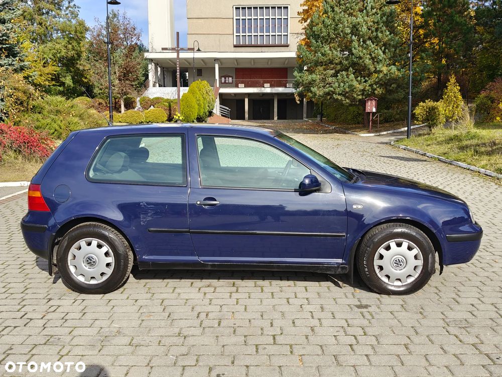 Volkswagen Golf 1.4 Comfortline - 2