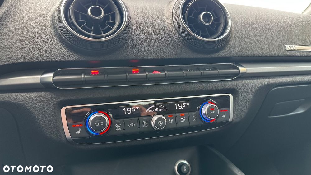 Audi A3 Sportback 1.5 TFSI S tronic - 13