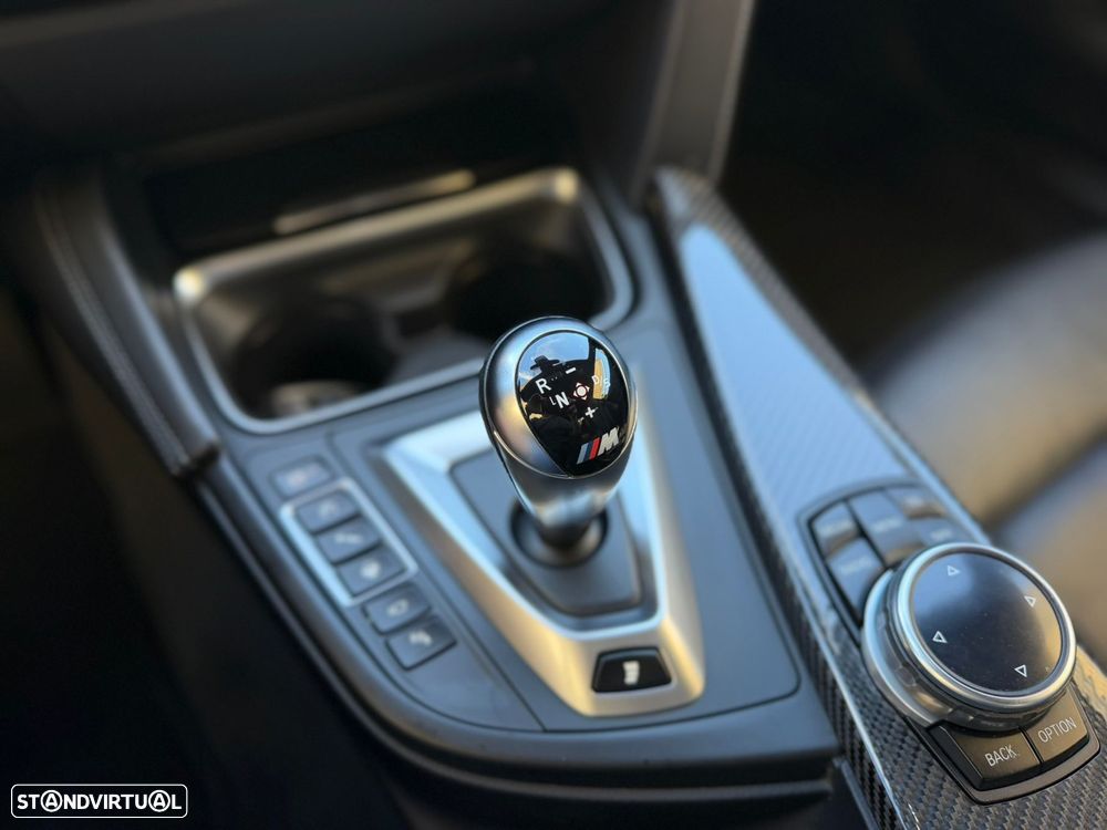 BMW M4 Auto - 39