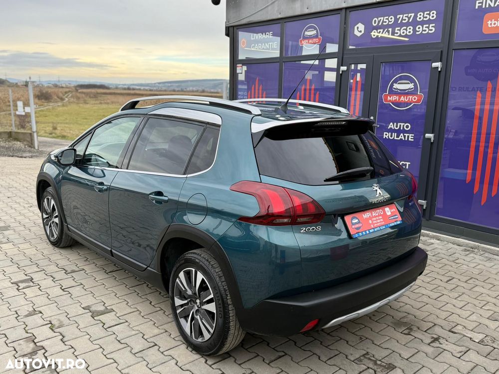 Peugeot 2008 1.2 L PureTech Allure - 4