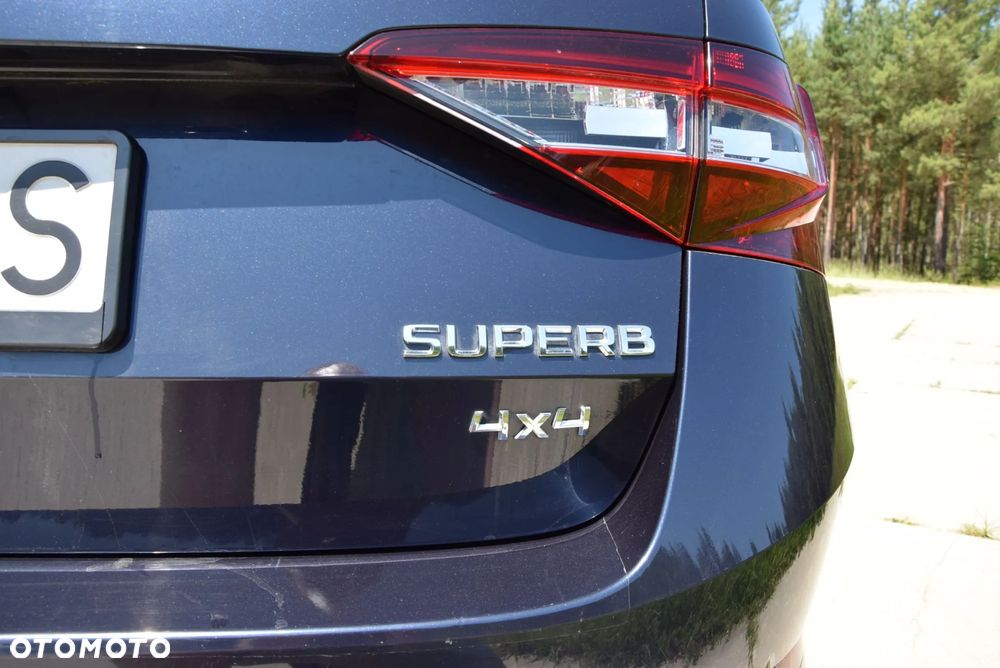 Skoda Superb 2.0 TDI SCR 4x4 Ambition DSG - 16