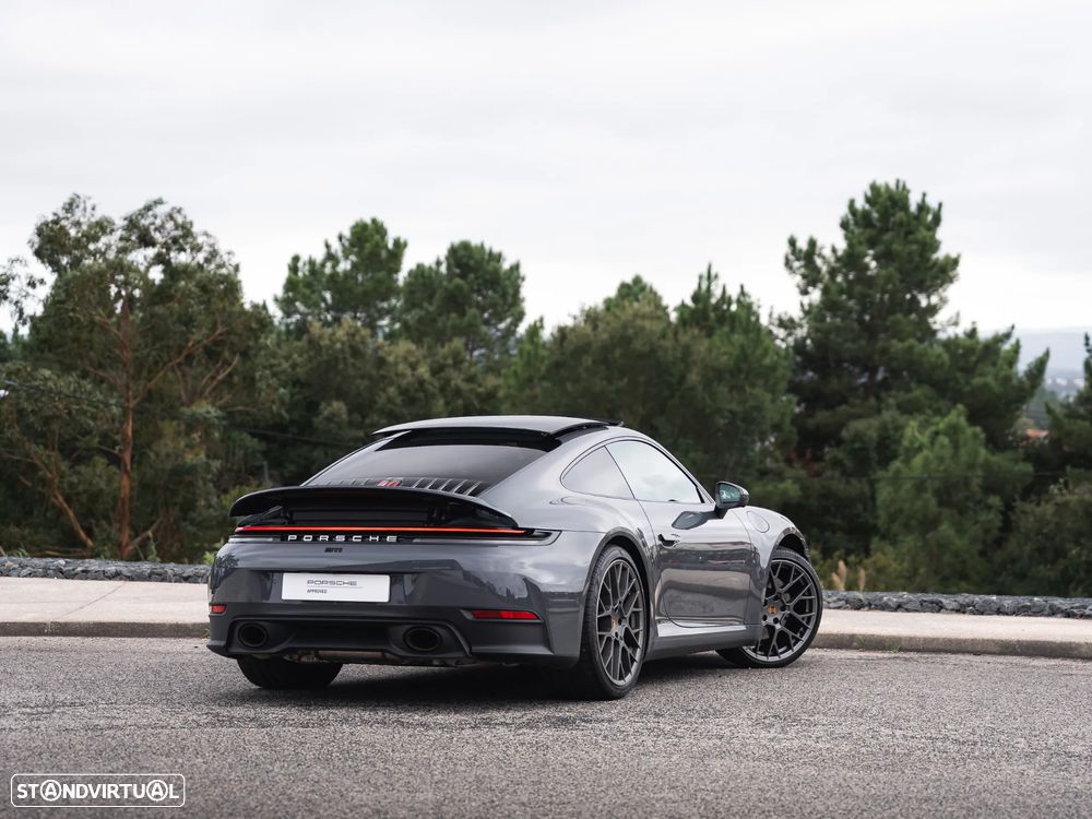 Porsche 911 (992) Carrera - 7