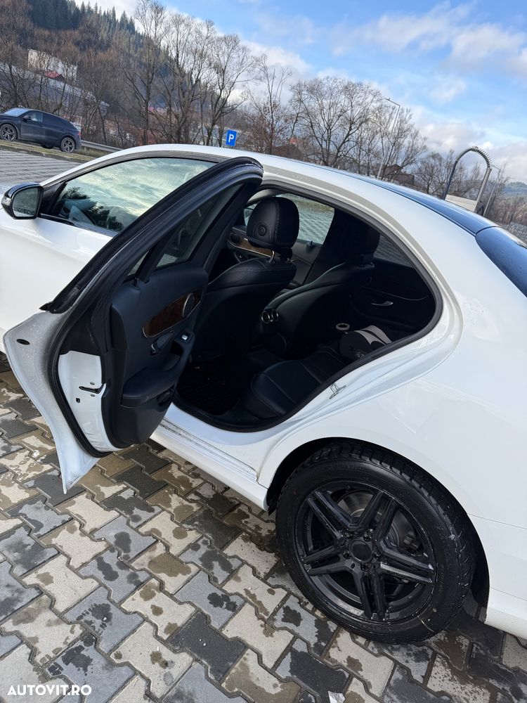 Mercedes-Benz C - 7