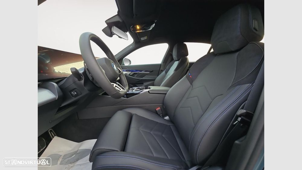 BMW i5 eDrive40 Pack Desportivo M - 9