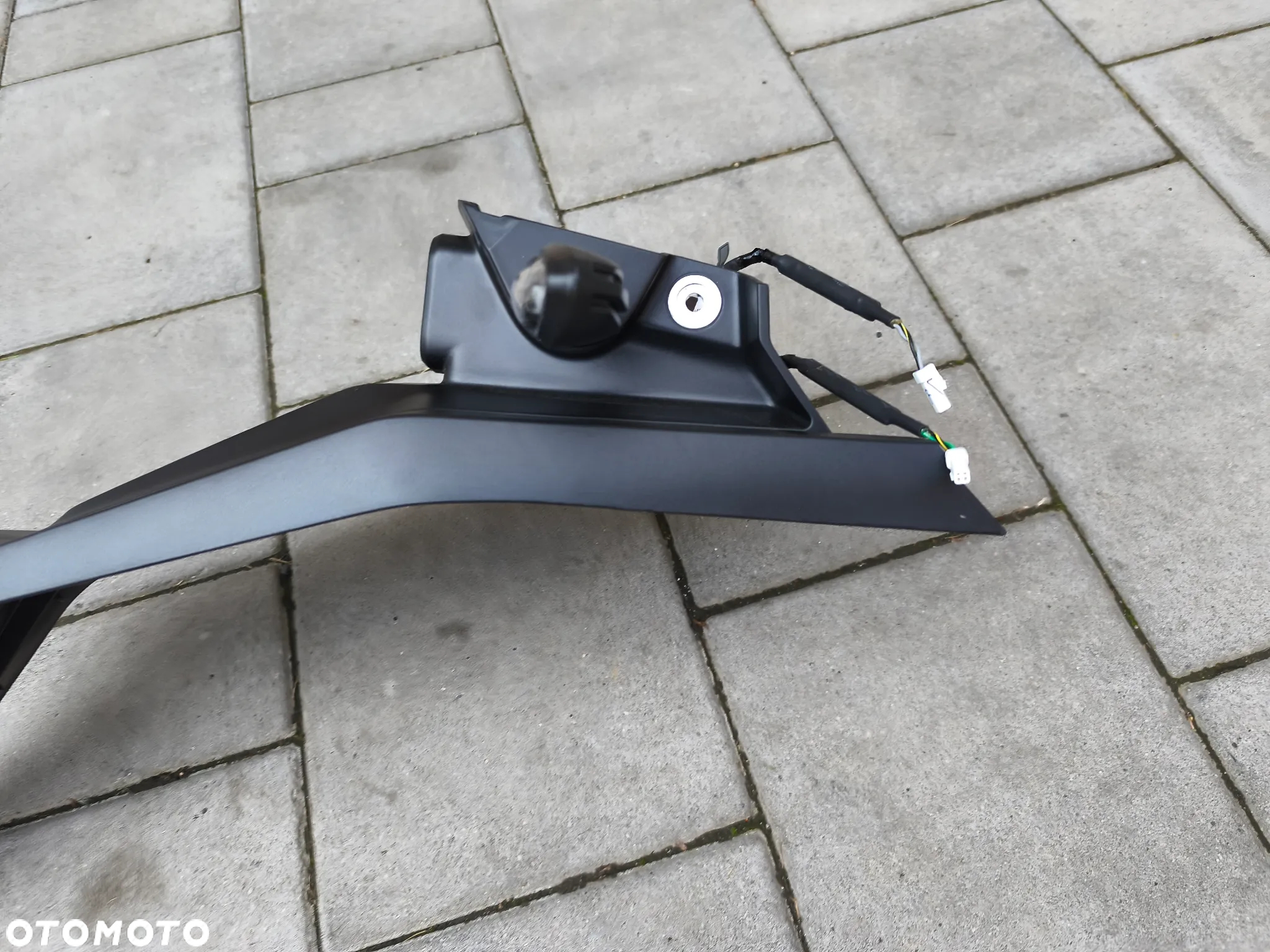 Mocowanie, podświetlenie tablicy rejestracyjnej, ogon, kierunkowskazy Husqvarna 701 SM - 12