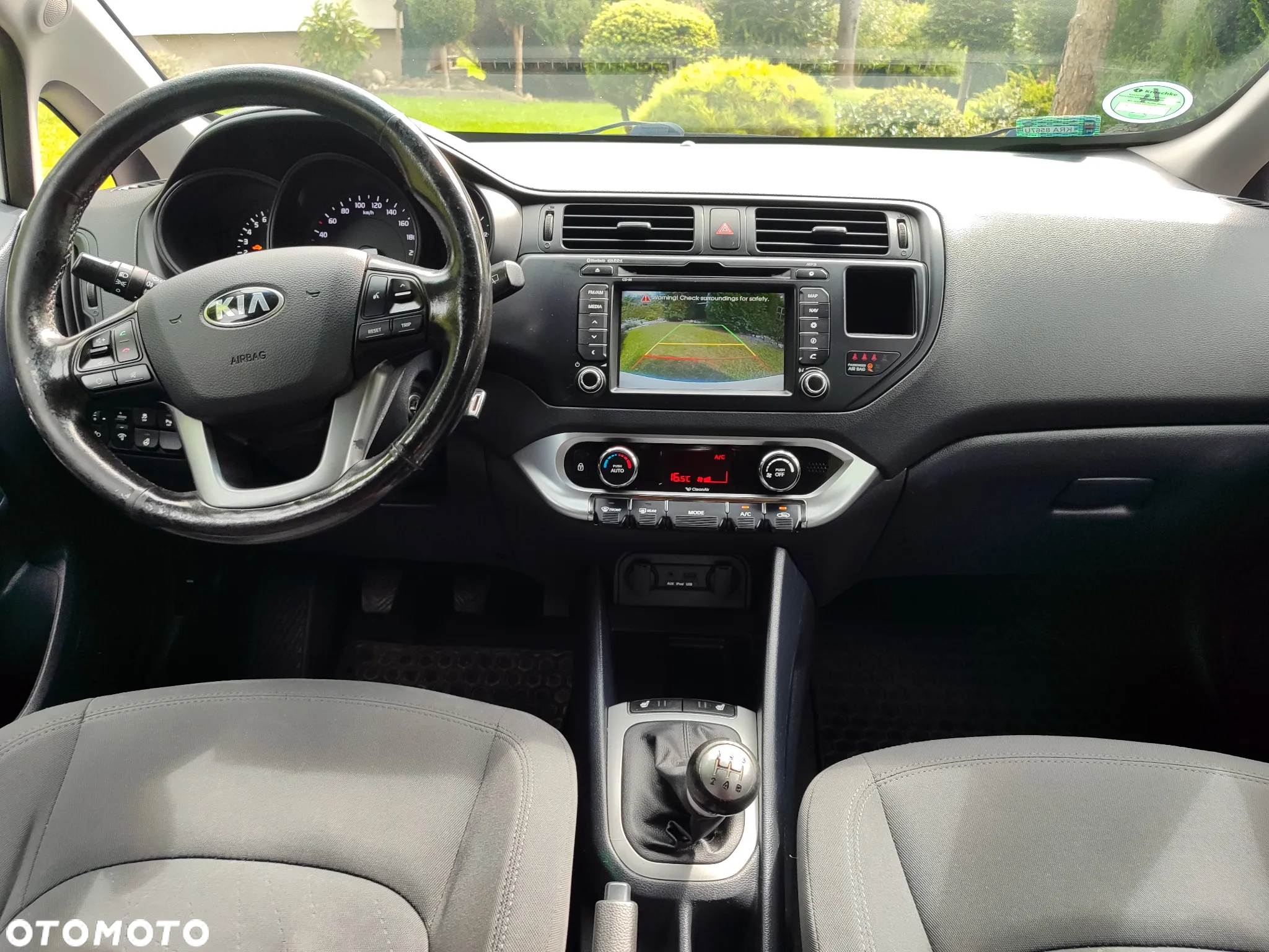 Kia Rio - 7