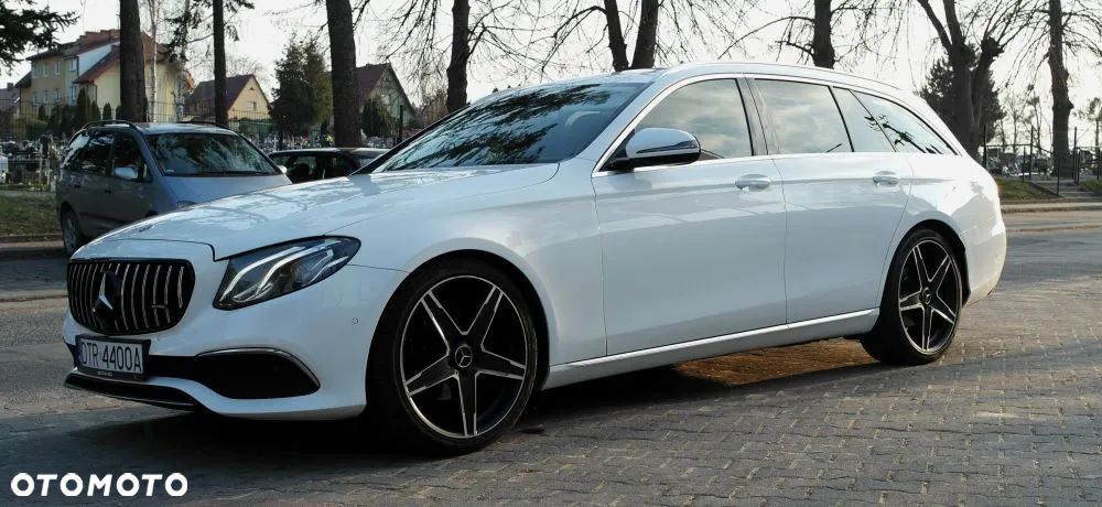 Mercedes-Benz Klasa E 220 d 9G-TRONIC - 20