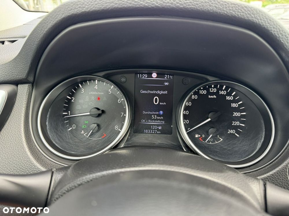 Nissan Qashqai - 17