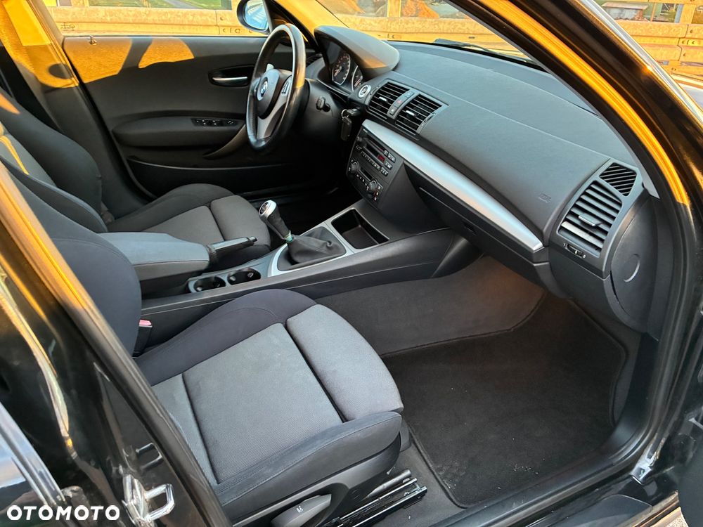 BMW Seria 1 - 13