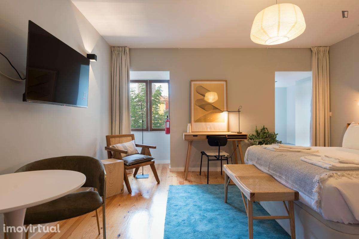 Estúdio - localizado em Santo Ildefonso Porto - Grande imagem: 4/26