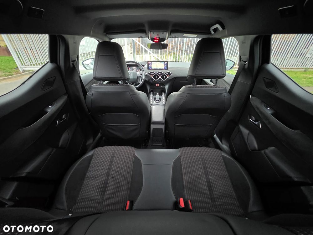 DS Automobiles DS 3 Crossback 1.2 PureTech Performance Line + - 26