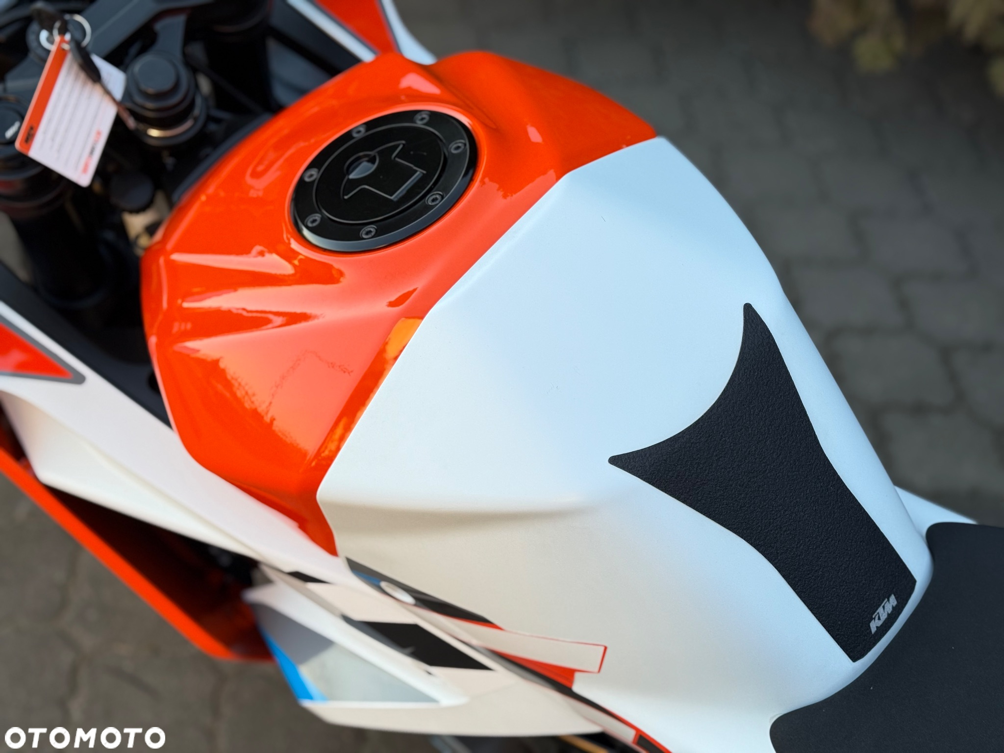 KTM RC 125 - 28