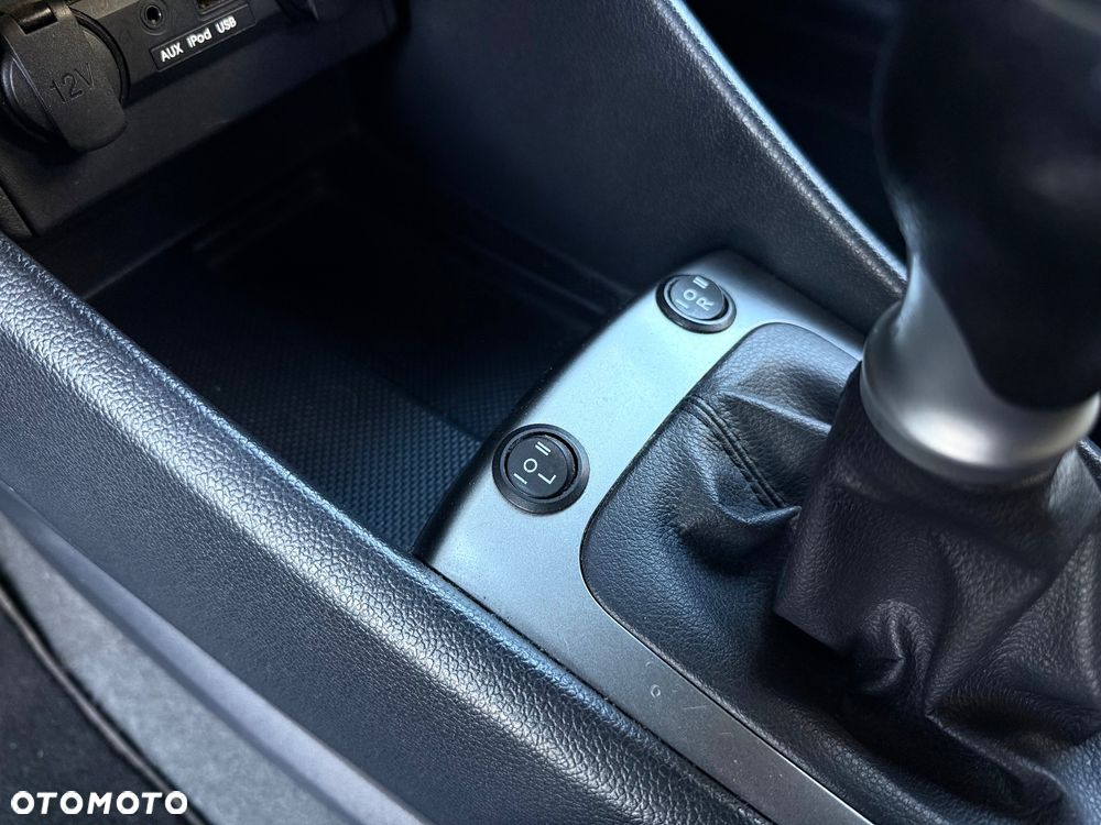 Kia Rio - 15