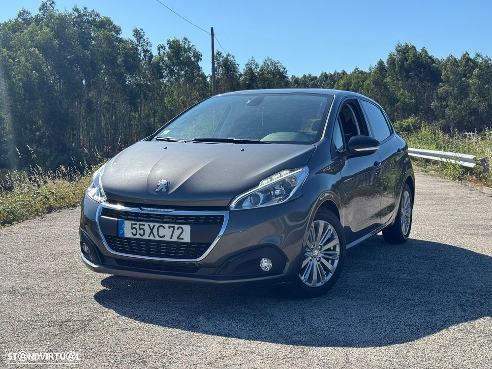 Peugeot 208 1.5 BlueHDi Signature - 1