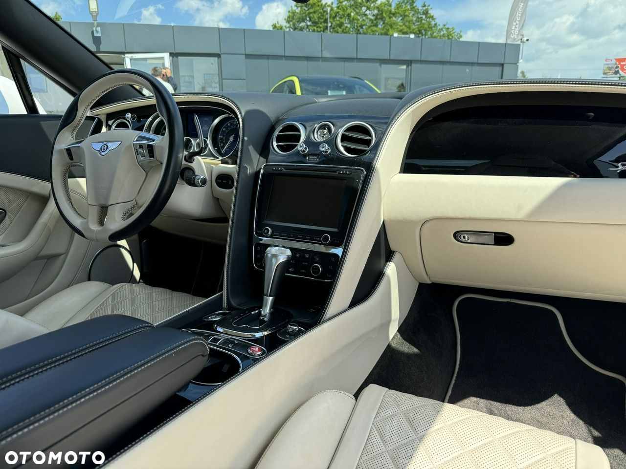 Bentley Continental GT - 13