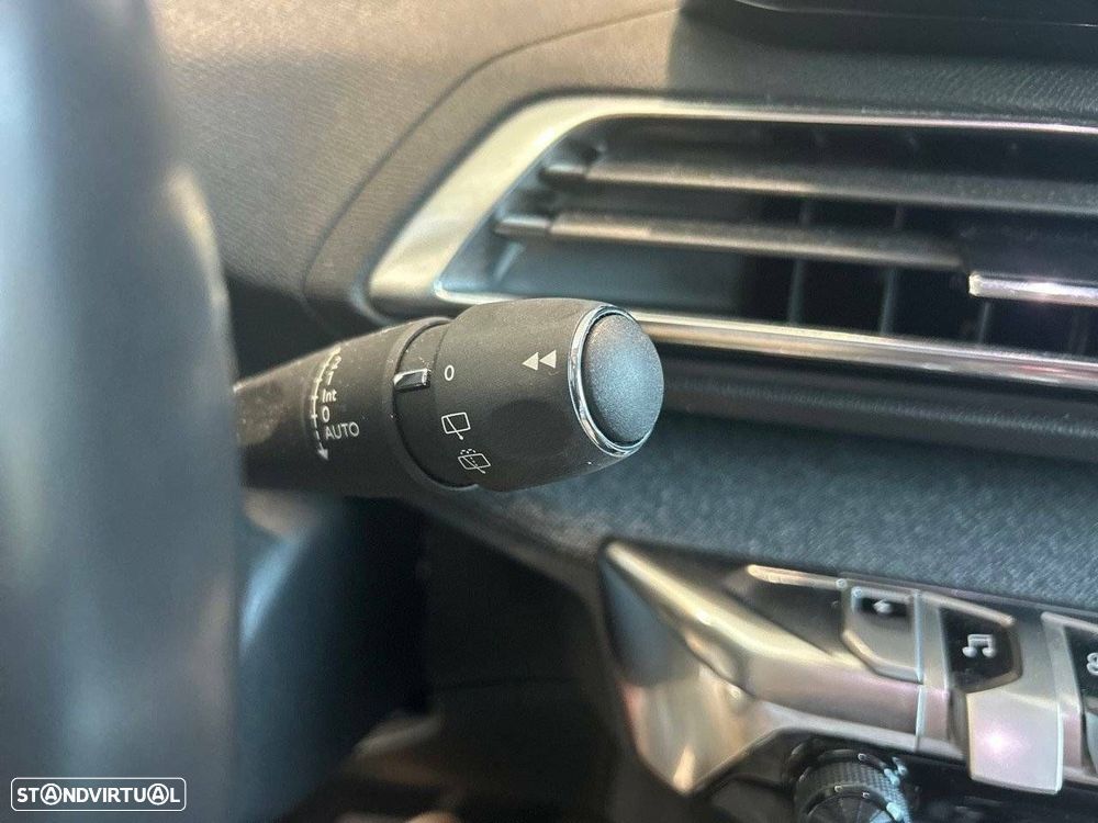 Peugeot 3008 1.6 Hybrid4 Allure Pack e-EAT8 - 15