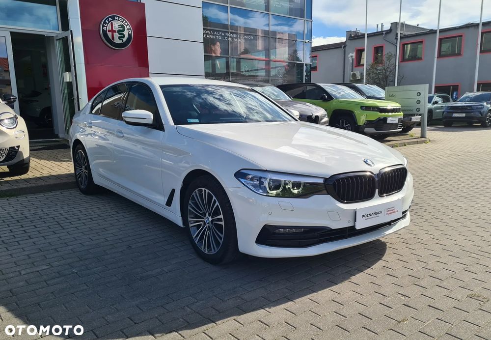 BMW Seria 5 520i Sport Line sport - 3