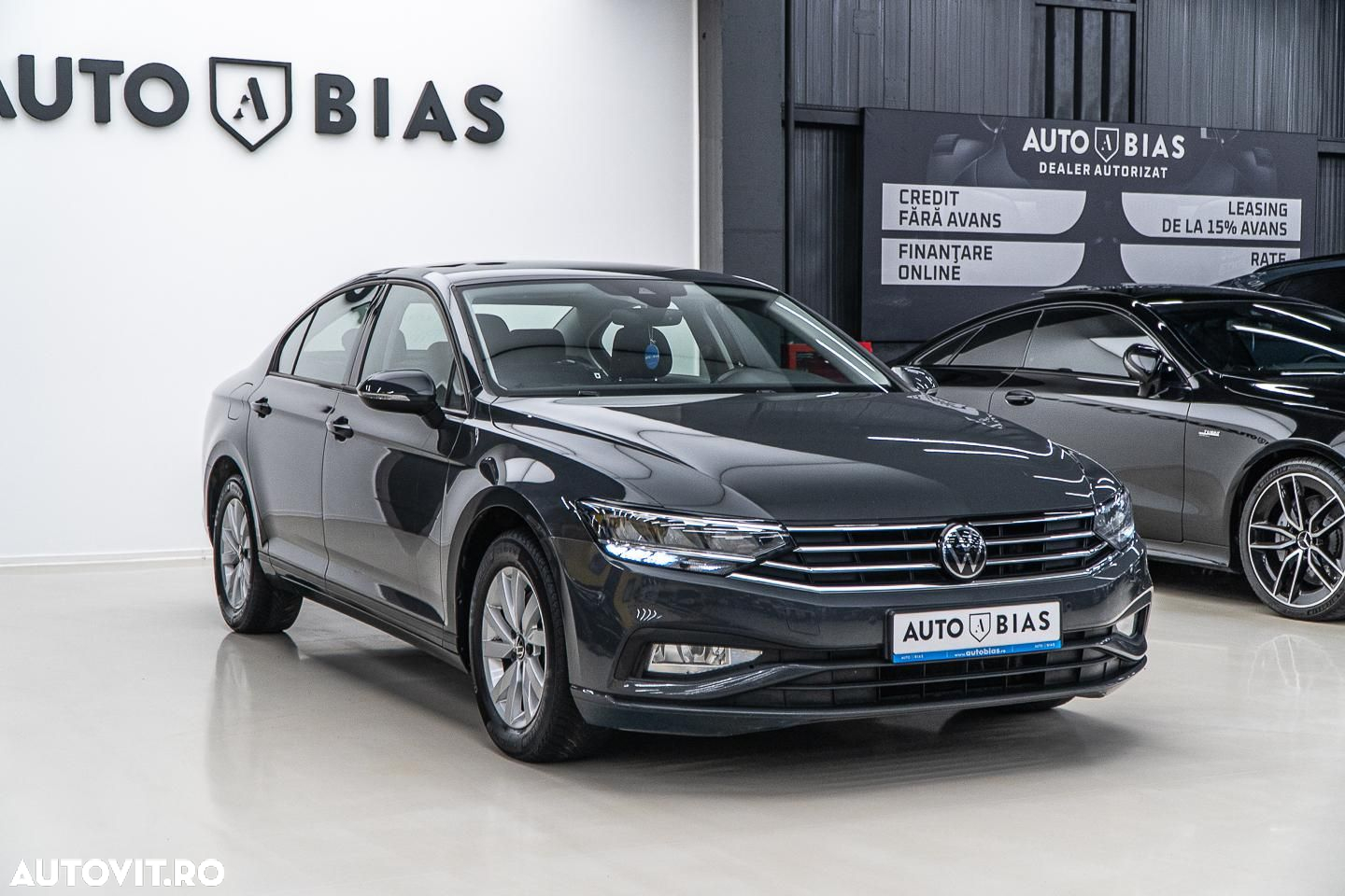Volkswagen Passat 2.0 TDI DSG Comfortline - 4