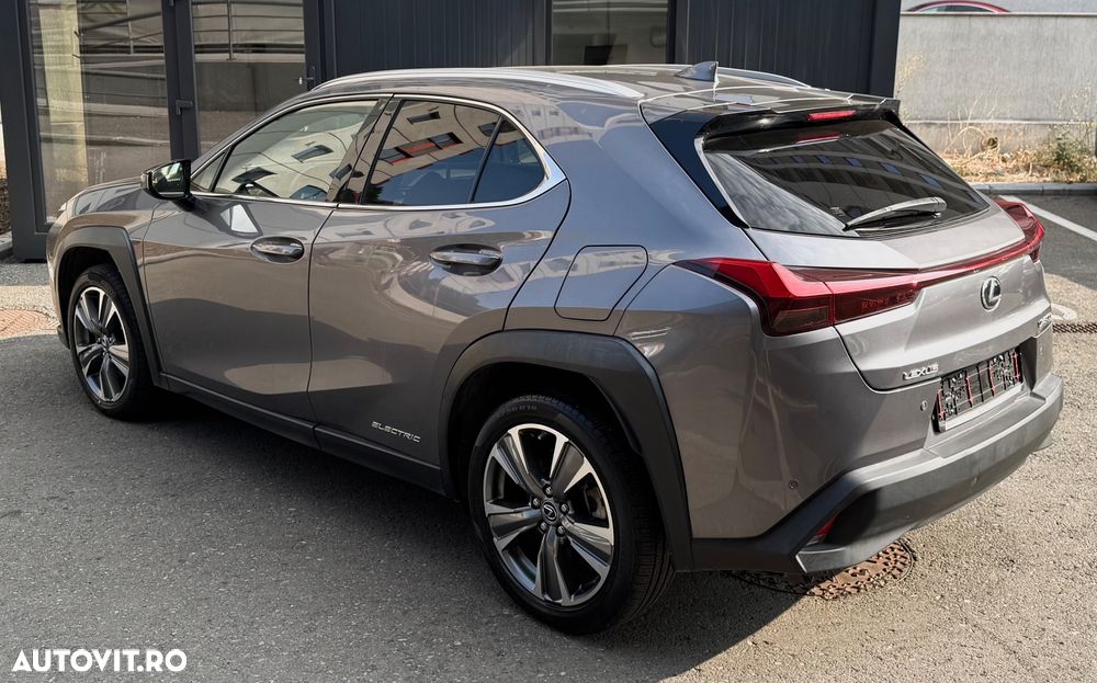 Lexus UX 300e Luxury Line - 6